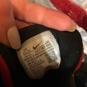 Nike borough little boys size 13.5